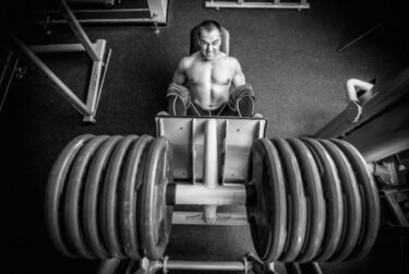 レッグプレスの平均とは？マシンで効果を出すためにも客観的な指標が大切！