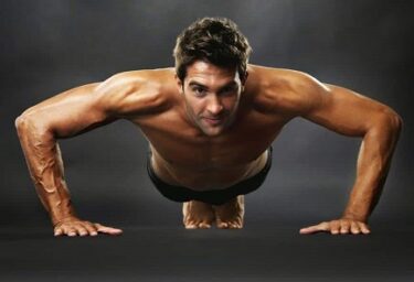 腕立て伏せは回数を増やしても効果ある？あるよ！【大胸筋の筋トレ】