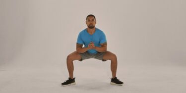 ワイドスクワット／ワイドスタンススクワットの効果とやり方｜内転筋を鍛える下半身の筋トレ！
