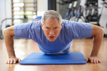 60歳からの筋トレのすすめ｜高齢者が筋肉をつけるための注意点